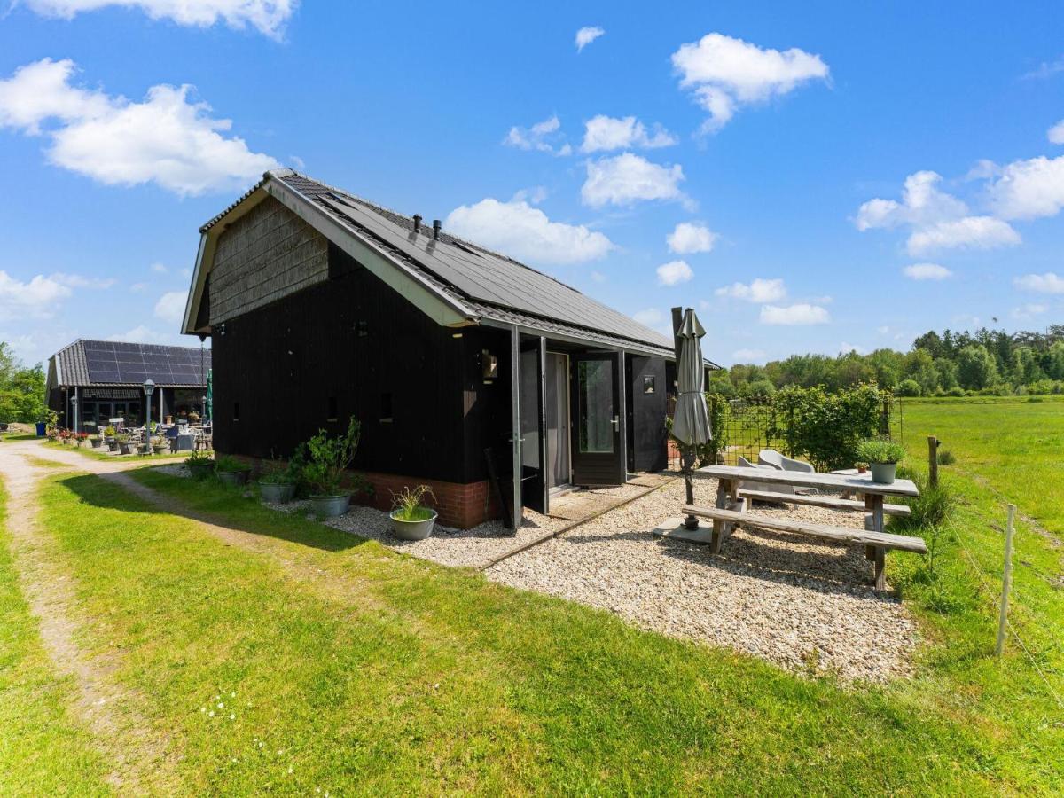 A Lovely Cottage On The Dwingelderveld Nature Park Beilen Extérieur photo